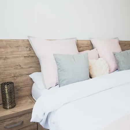 Apartament Asiral *